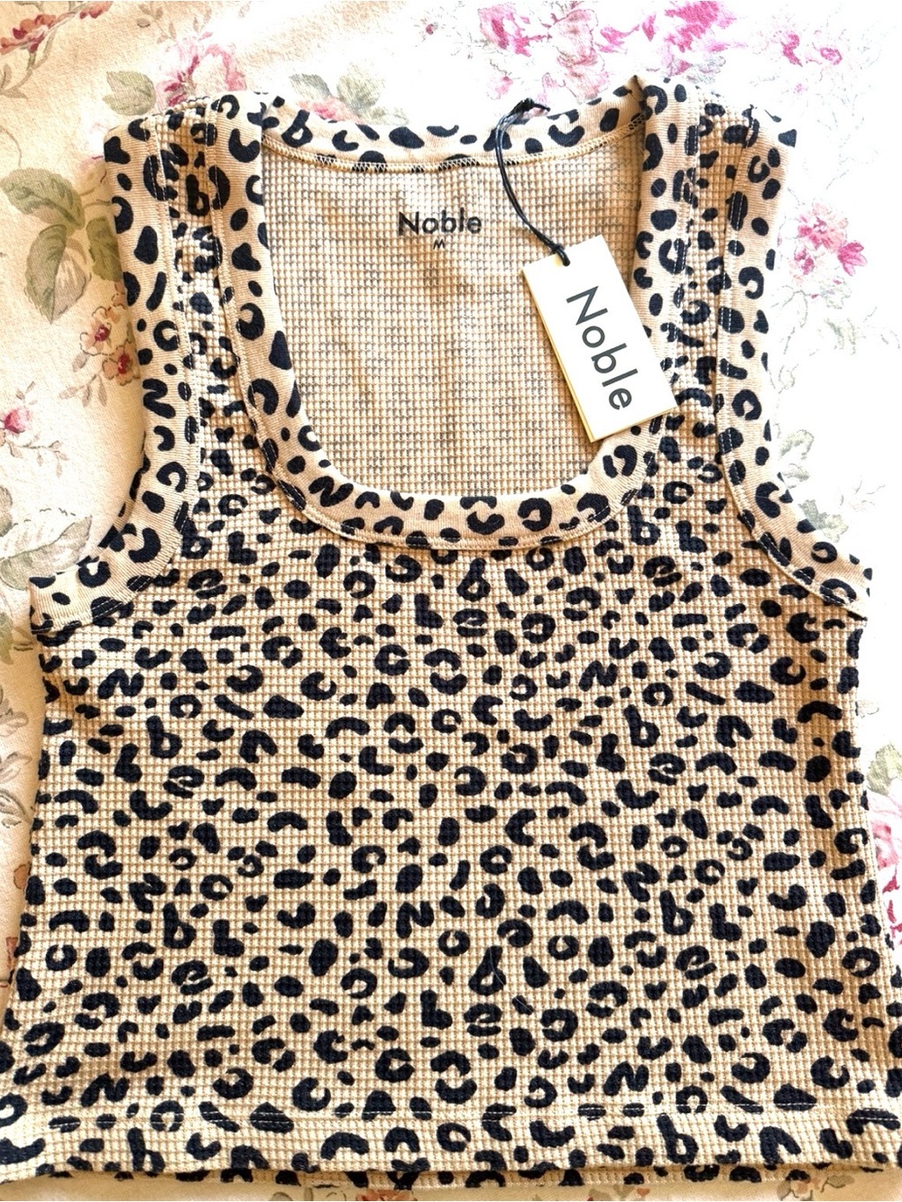 Noble waffle tank in Leopard - Picture 2 of 5